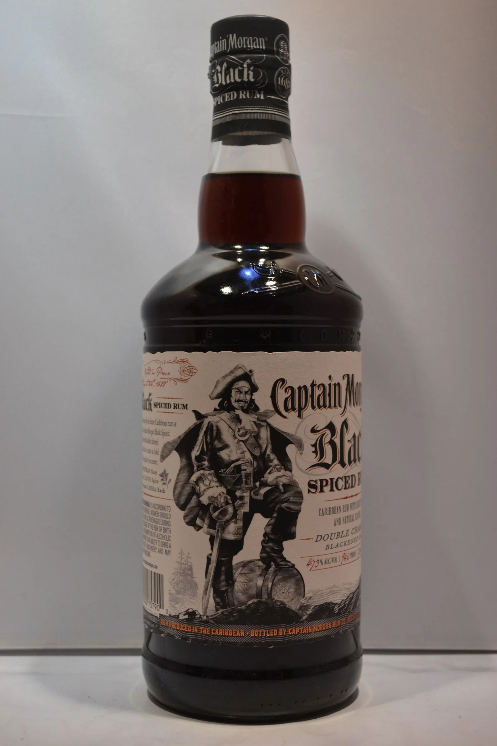 CAPTAIN MORGAN BLACK SPICED RUM 750ML - Image 2